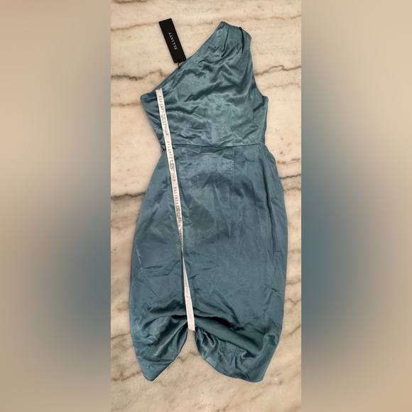 NWT-Cassini Dress - Picture 7 of 9